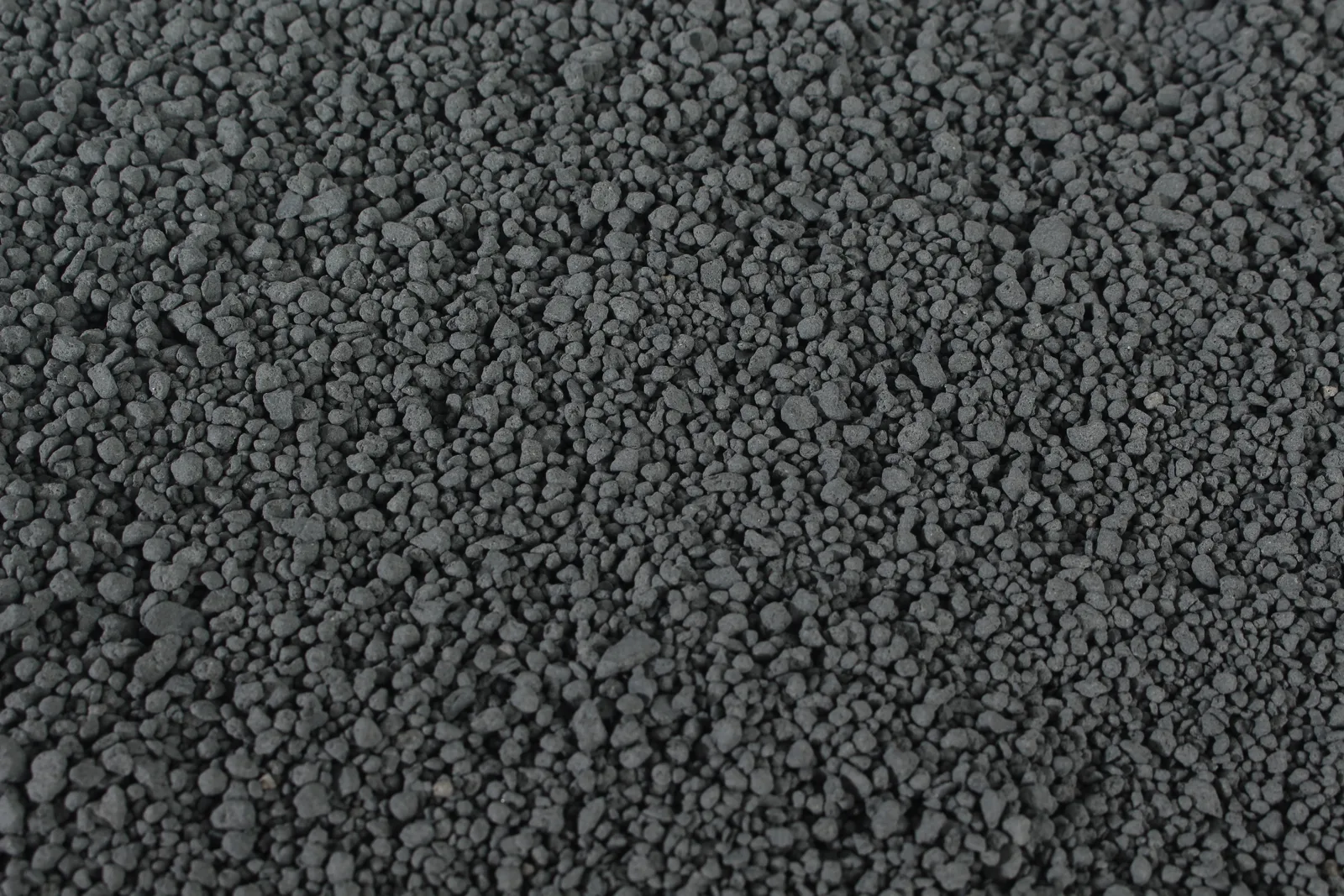 arena de bentonita con carbon triturado 1-2 mm
